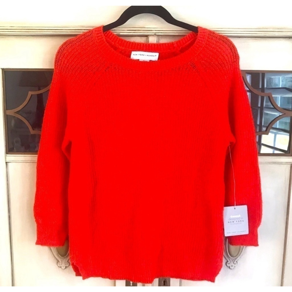 New Women’s New York Laundry Essentials Will Blend Red Fuzzy Sweater | Sz Med